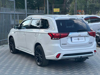 Mitsubishi Outlander foto 4