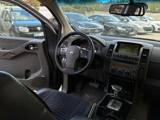 Nissan Pathfinder foto 11