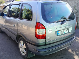 Opel Zafira foto 3