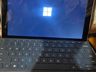 Microsoft Surface Go