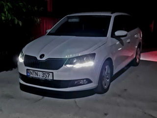 Skoda Fabia foto 2