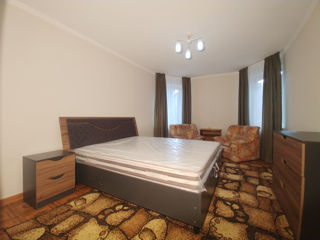 Apartament cu 1 cameră, 40 m², Centru, Chișinău foto 2