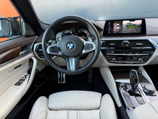 BMW 5 Series foto 12