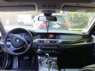 BMW 5 Series foto 7