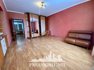 Apartament cu 4 camere, 210 m², Telecentru, Chișinău foto 8