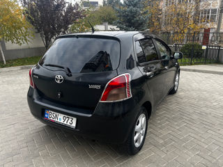 Toyota Yaris foto 6