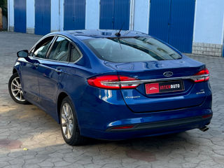 Ford Fusion foto 3