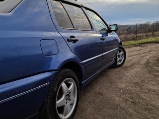 Volkswagen Vento foto 5