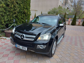 Mercedes GL-Class