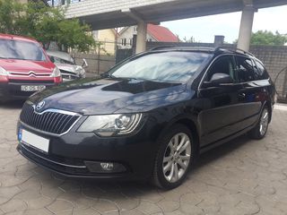 Skoda Superb foto 1