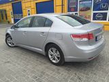 Toyota Avensis foto 5