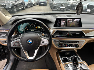 BMW 7 Series foto 10