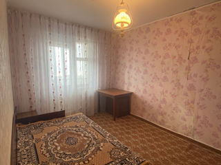 Apartament cu 3 camere, 70 m², Periferie, Cahul foto 6