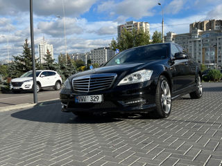 Mercedes S-Class foto 1