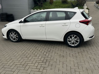 Toyota Auris foto 4