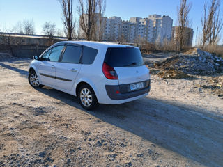 Renault Grand Scenic foto 4