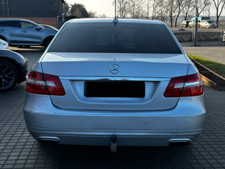 Mercedes E-Class foto 5