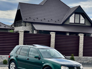 Volkswagen Golf foto 1