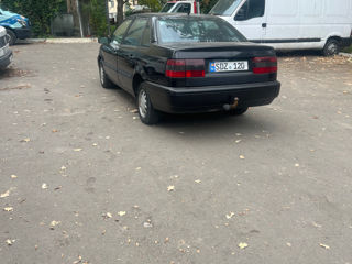 Volkswagen Passat foto 4