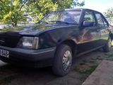 Opel Ascona foto 1