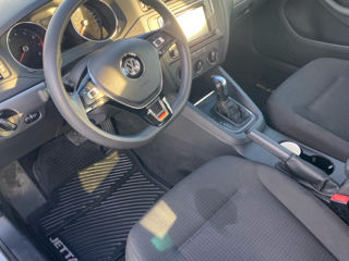 Volkswagen Jetta foto 6