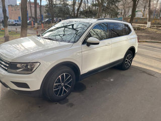 Volkswagen Tiguan foto 2