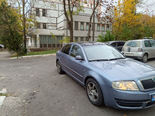 Skoda Superb foto 3