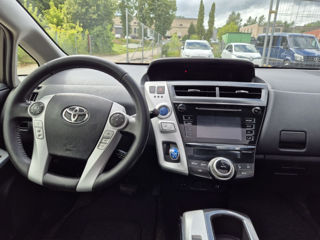 Toyota Prius + foto 5