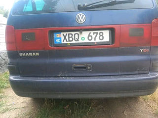 Volkswagen Sharan foto 2