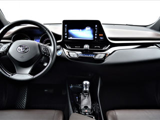 Toyota C-HR foto 4