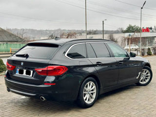 BMW 5 Series foto 3