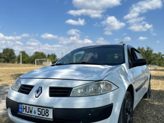 Renault Megane foto 1