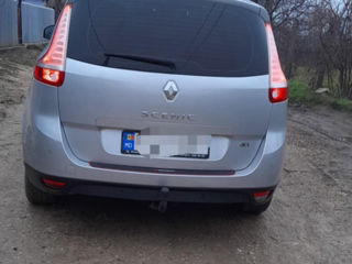 Renault Grand Scenic foto 2