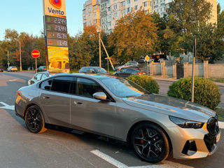 BMW 5 Series foto 5