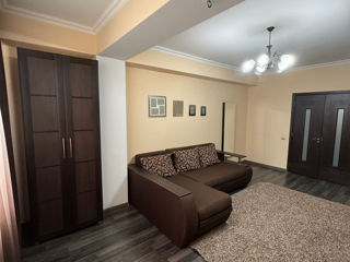 Apartament cu 2 camere, 70 m², Buiucani, Chișinău foto 8