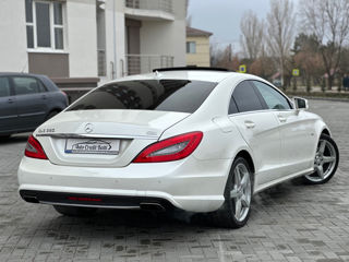 Mercedes CLS-Class foto 2