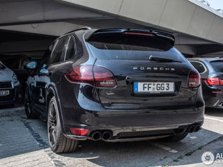 Porsche Cayenne S foto 7