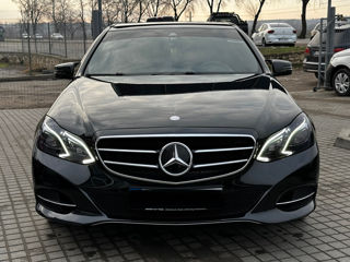 Mercedes E-Class foto 2