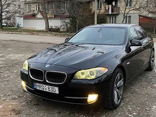 BMW 5 Series foto 3