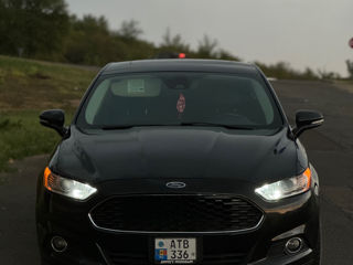 Ford Fusion foto 1