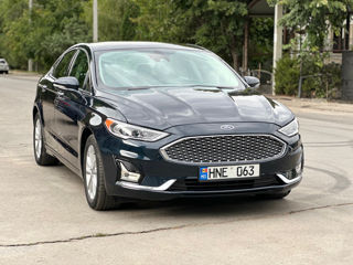 Ford Fusion foto 1