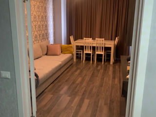 Apartament cu 2 camere, 76 m², Buiucani, Chișinău foto 2