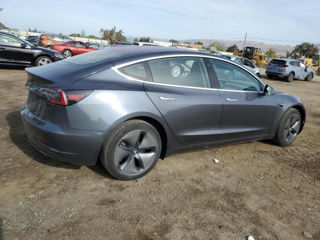 Tesla Model 3 foto 9