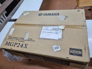 Mixer Yamaha MGP24x foto 2
