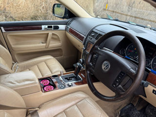 Volkswagen Touareg foto 7