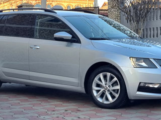 Skoda Octavia foto 3