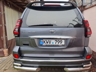 Toyota Land Cruiser Prado foto 2