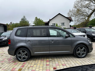 Volkswagen Touran foto 9