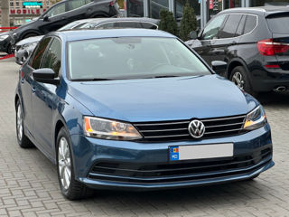 Volkswagen Jetta foto 4