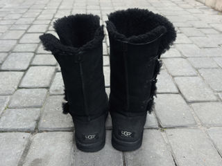 UGG Bailey Button Triplet Boots. Размер 37. Оригинал. В идеальном состоянии. foto 6